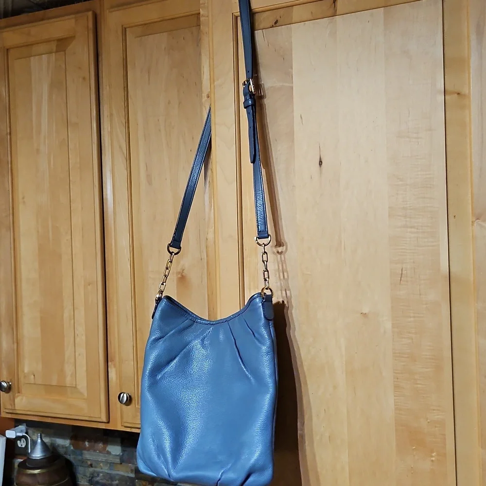 Tory Burch Kolbe Swingpack Crossbody Shoulder Bag Blue Pebbled Leather